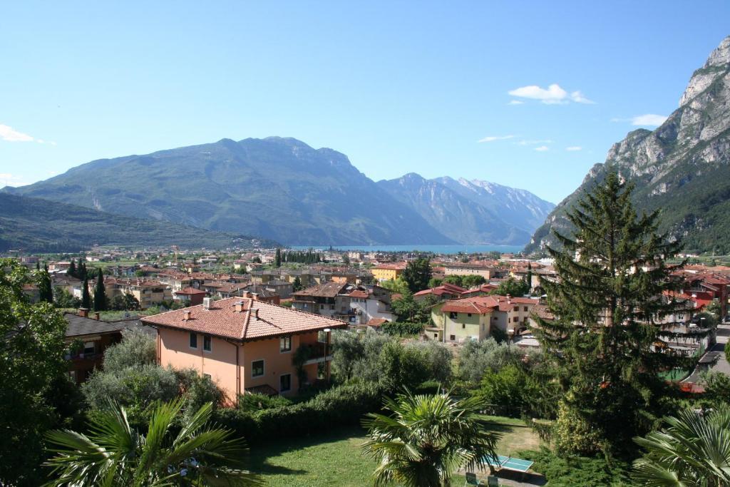 Albergo Garni Villa Moretti Tenno Kültér fotó